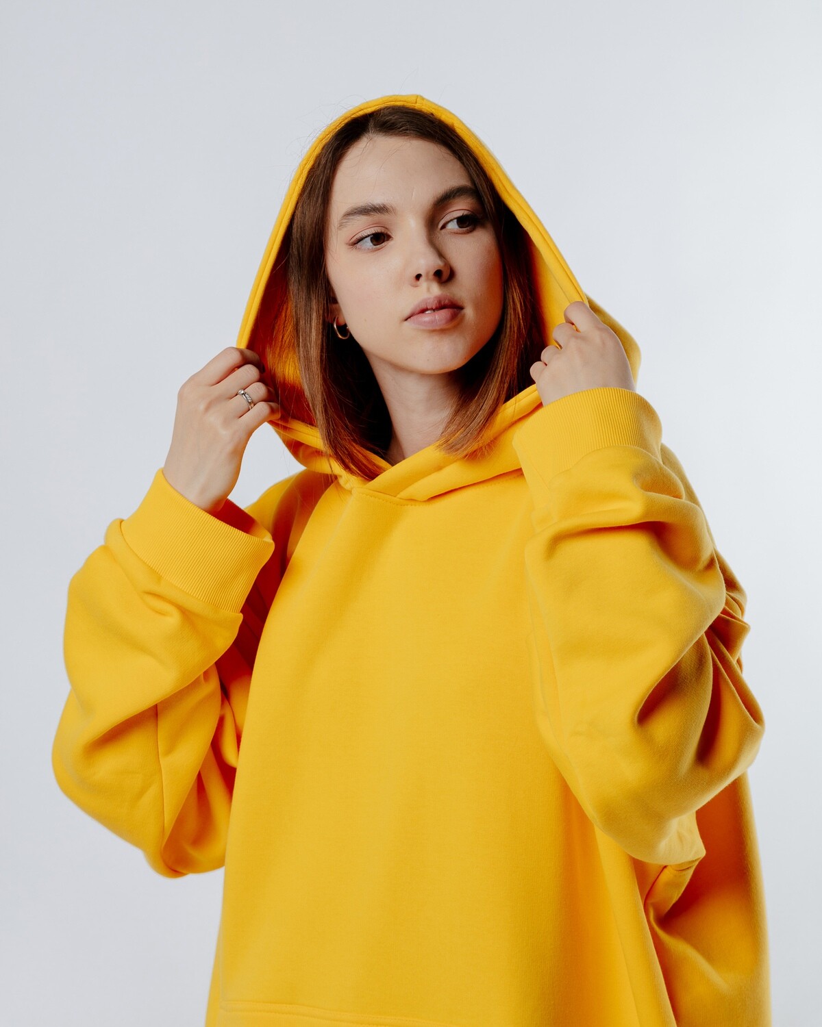 Жёлтое худи оверсайз